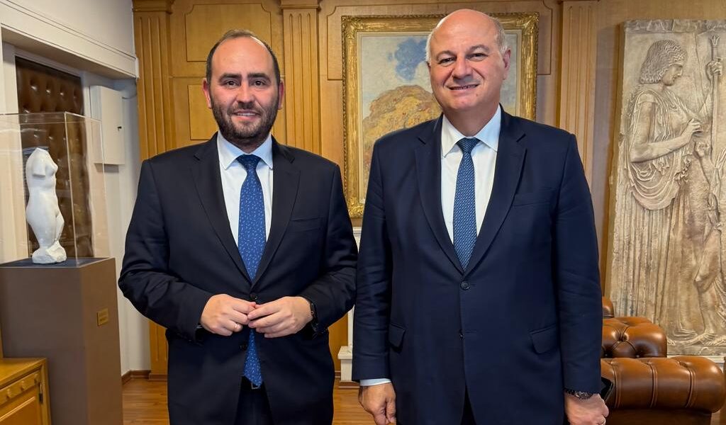 Συνάντηση Λάκη Βασιλειάδη με Υπουργό Αγροτικής Ανάπτυξης για τις αποζημιώσεις από τον ΕΛΓΑ, Μέτρο 23 κ.α.: «Πληρωμή προκαταβολών πριν από τις γιορτές»