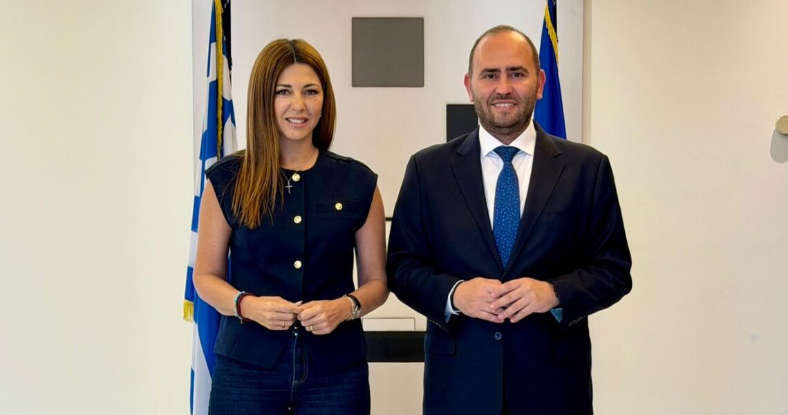 Συνάντηση Λάκη Βασιλειάδη με την Υπουργό Παιδείας & Θρησκευμάτων: «Κάθε σχολείο αποτελεί μια κοιτίδα ανάπτυξης και συνέχισης ενός τόπου»