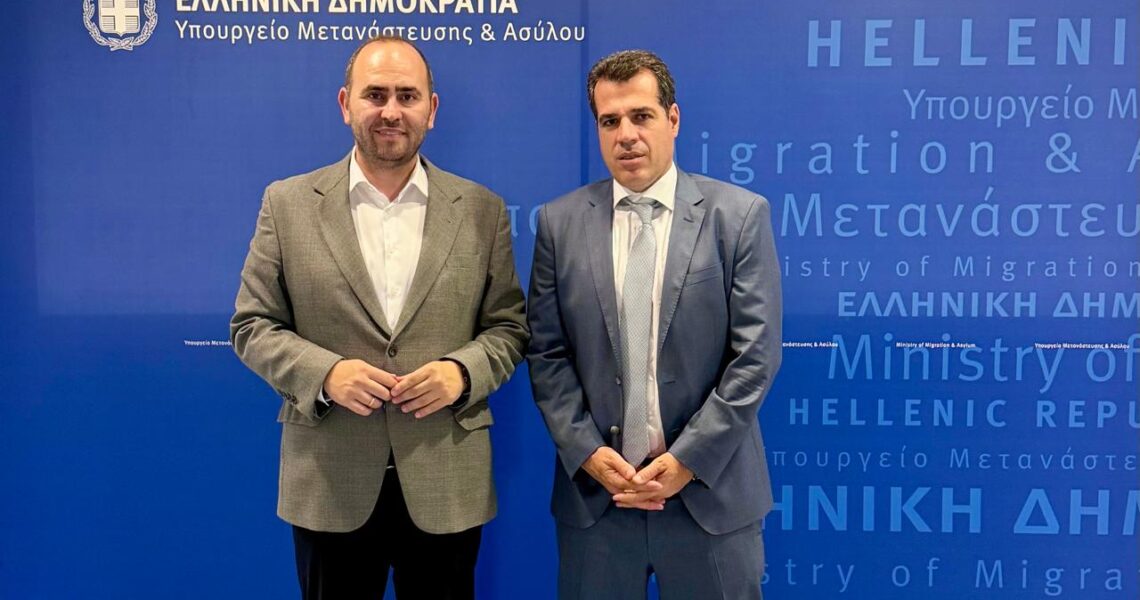 Συνάντηση Λάκη Βασιλειάδη με Υπουργό Μετανάστευσης και Ασύλου: «Να αφαιρέσουμε εμπόδια και να απλοποιήσουμε τις διαδικασίες μετάκλησης εργατών γης με τρίτες χώρες» Παράταση πέραν του τριμήνου για την διαδικασία κατά παρέκκλιση μετάκλησης νόμιμων μεταναστών εργατών γης