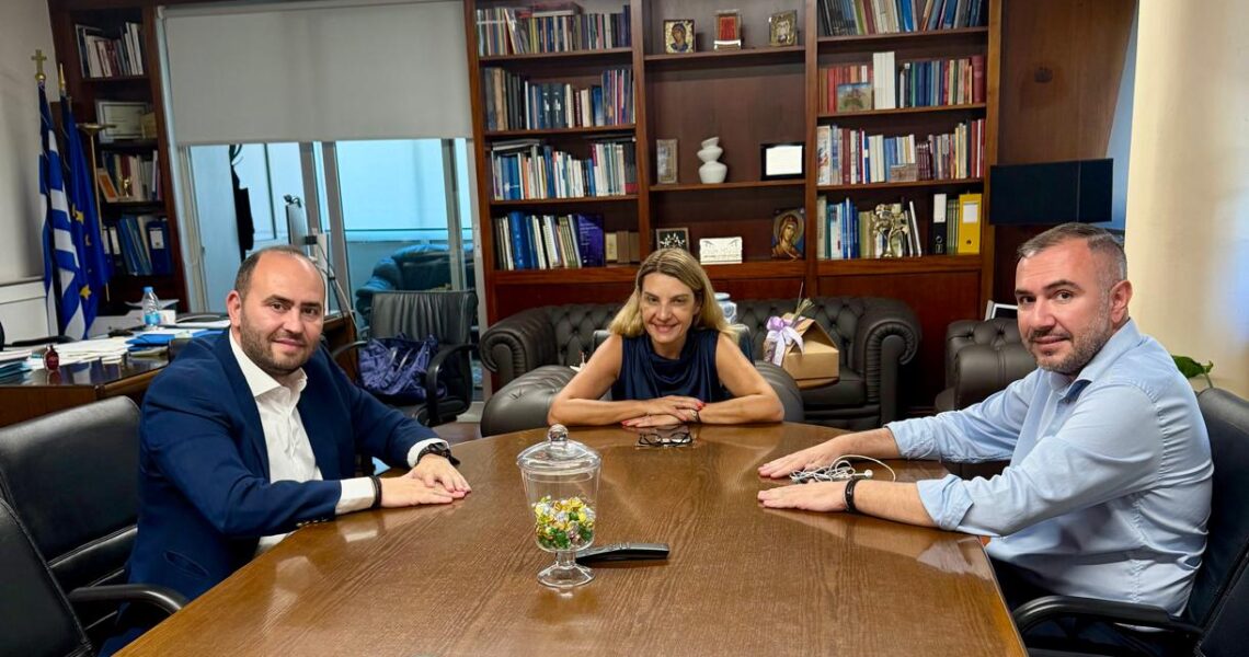Συνάντηση Λάκη Βασιλειάδη με Διοίκηση ΔΥΠΑ για τις Εργατικές κατοικίες στο Αρχοντικό Γιαννιτσών: «Αυτό το πολύπαθο έργο όσα εμπόδια και να μπουν θα τελειώσει»